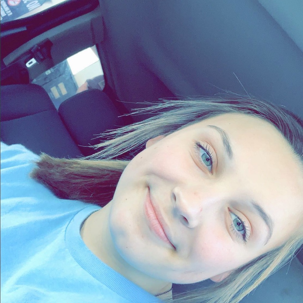 Meet your Posher, Makenzie
